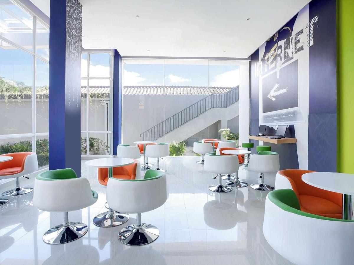 Ibis Budget Semarang Tendean Екстериор снимка