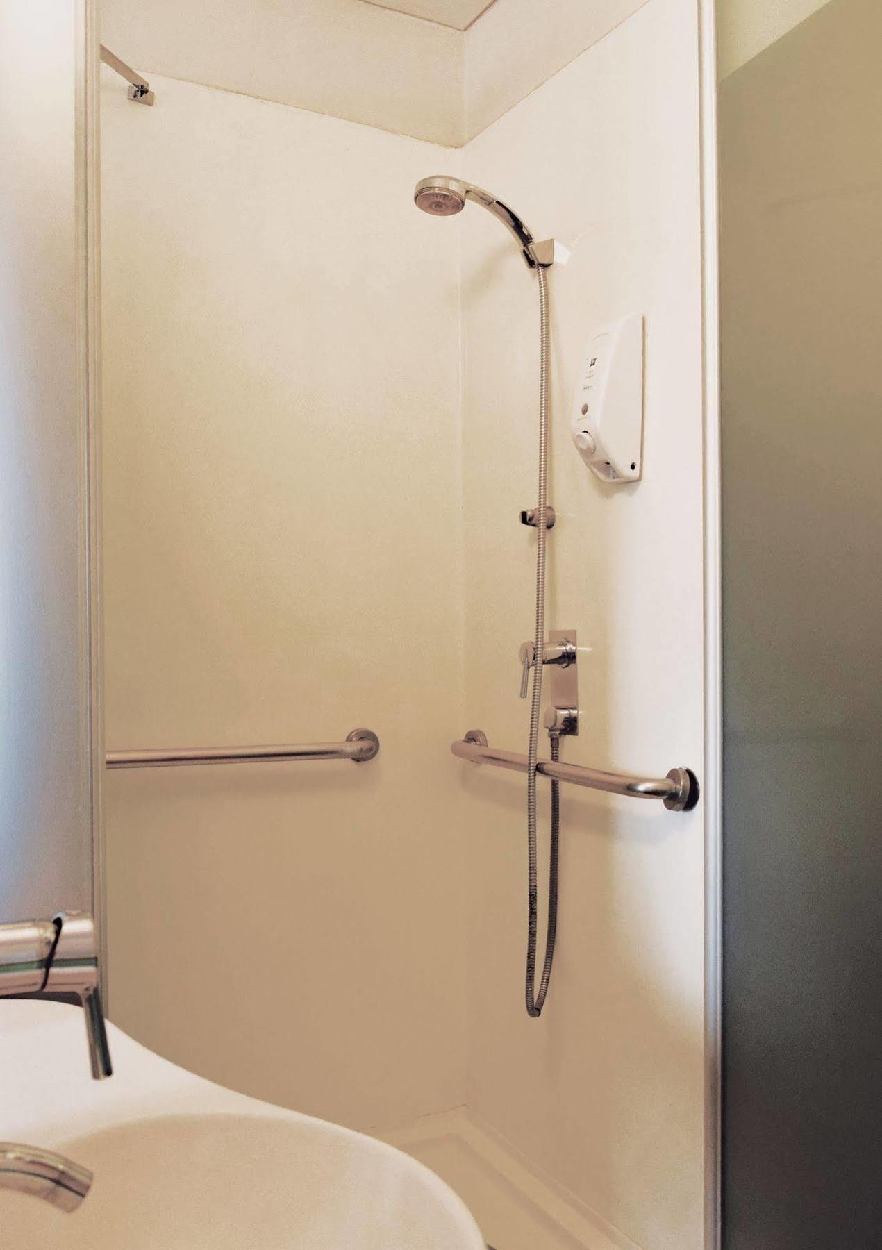 Ibis Budget Semarang Tendean Екстериор снимка